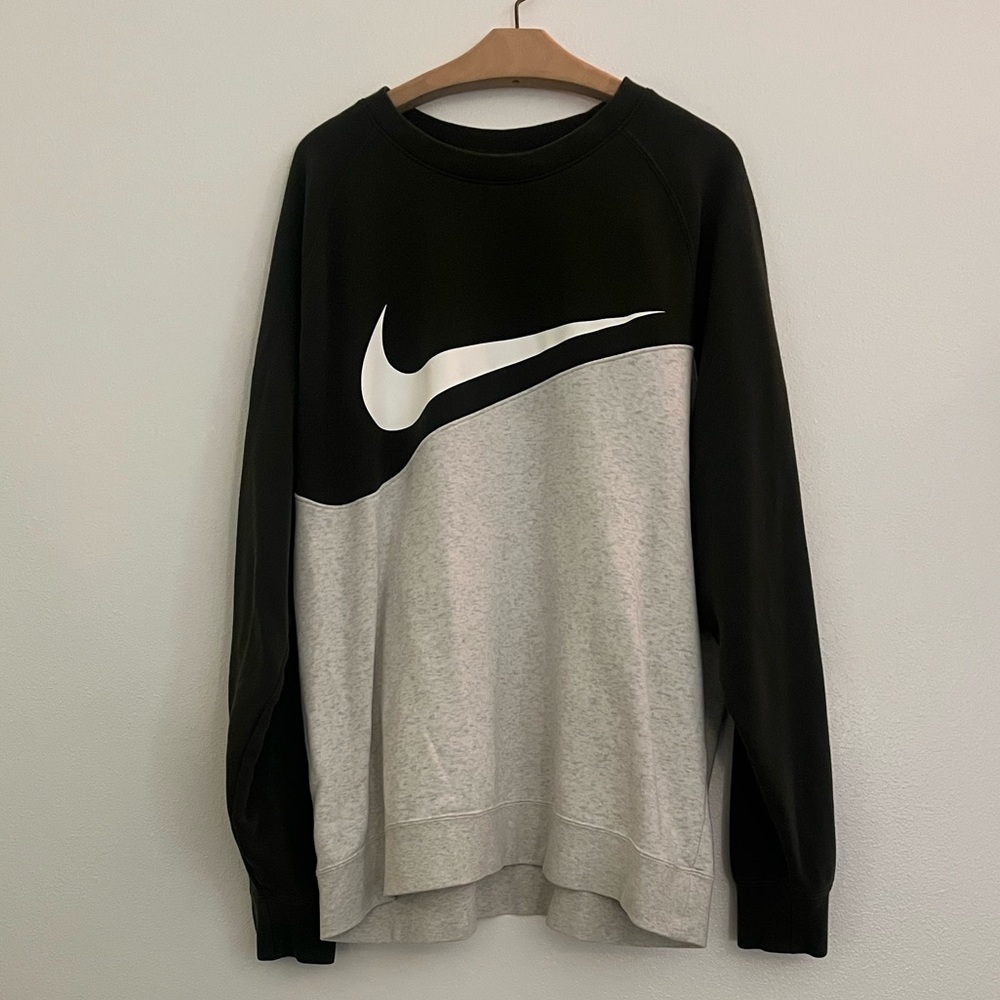 Nike Retro-style Oversized Crew Neck Green and Grey